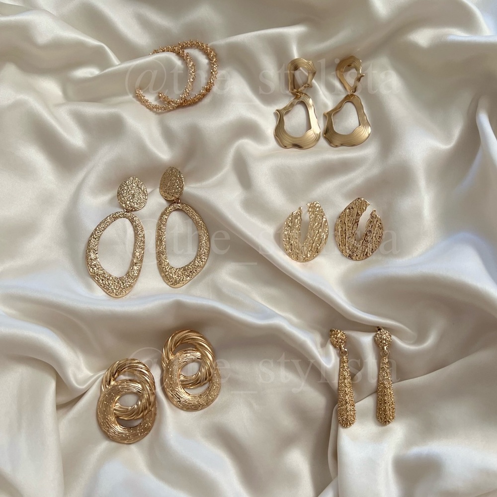 TRENDY 6 piece gold earring set 💛 NWT